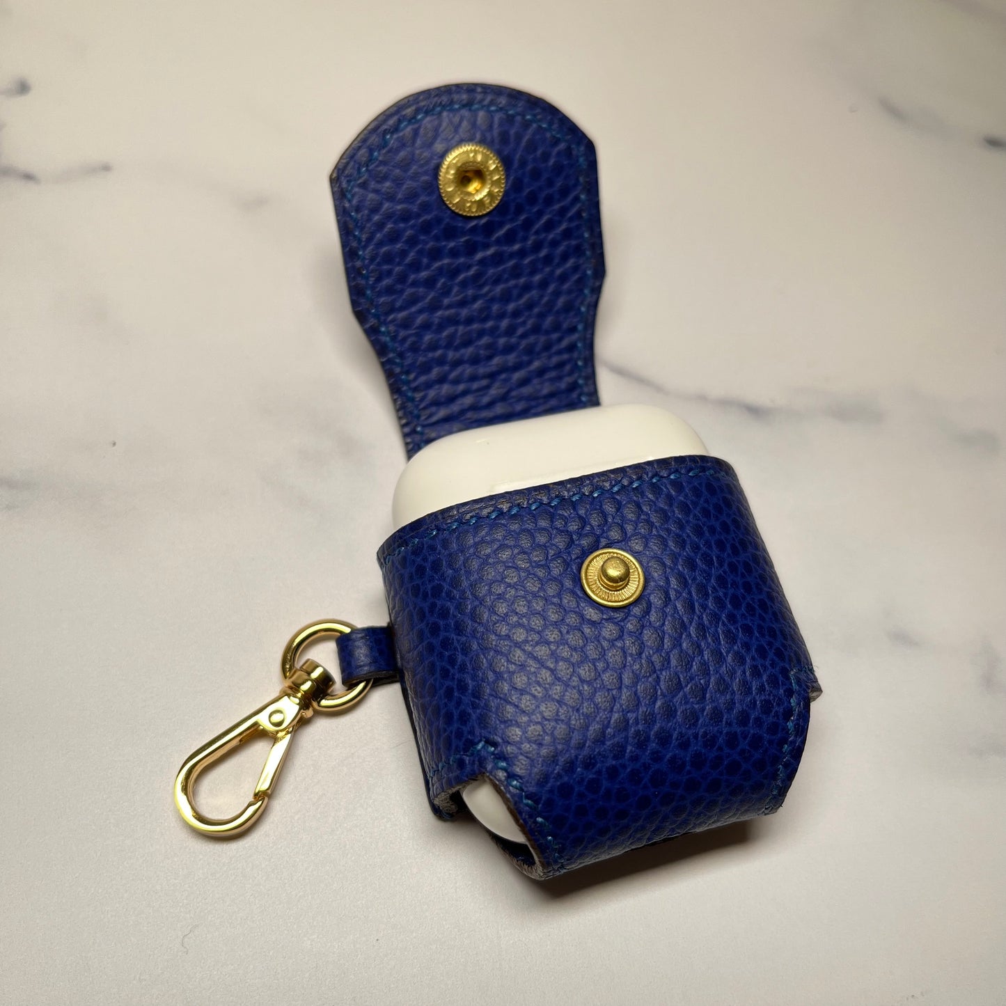 louis vuitton apple airpod case